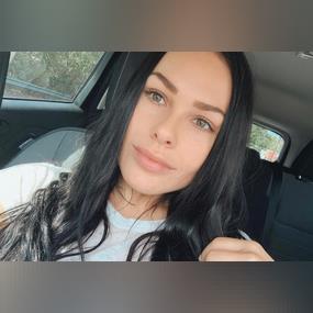 35 yers old women